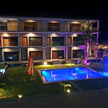 Hotel Gani Manjacaze Exterior photo